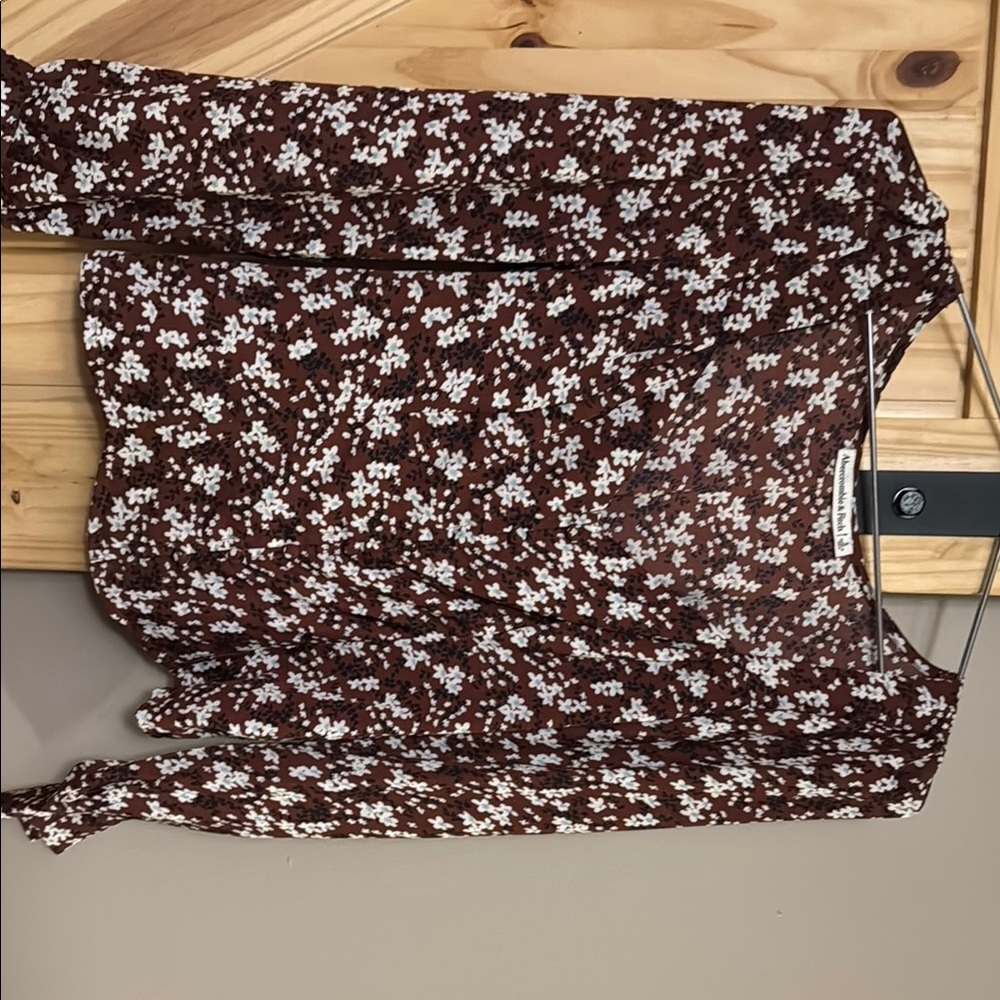 Abercrombie & Fitch Brown Floral Blouse